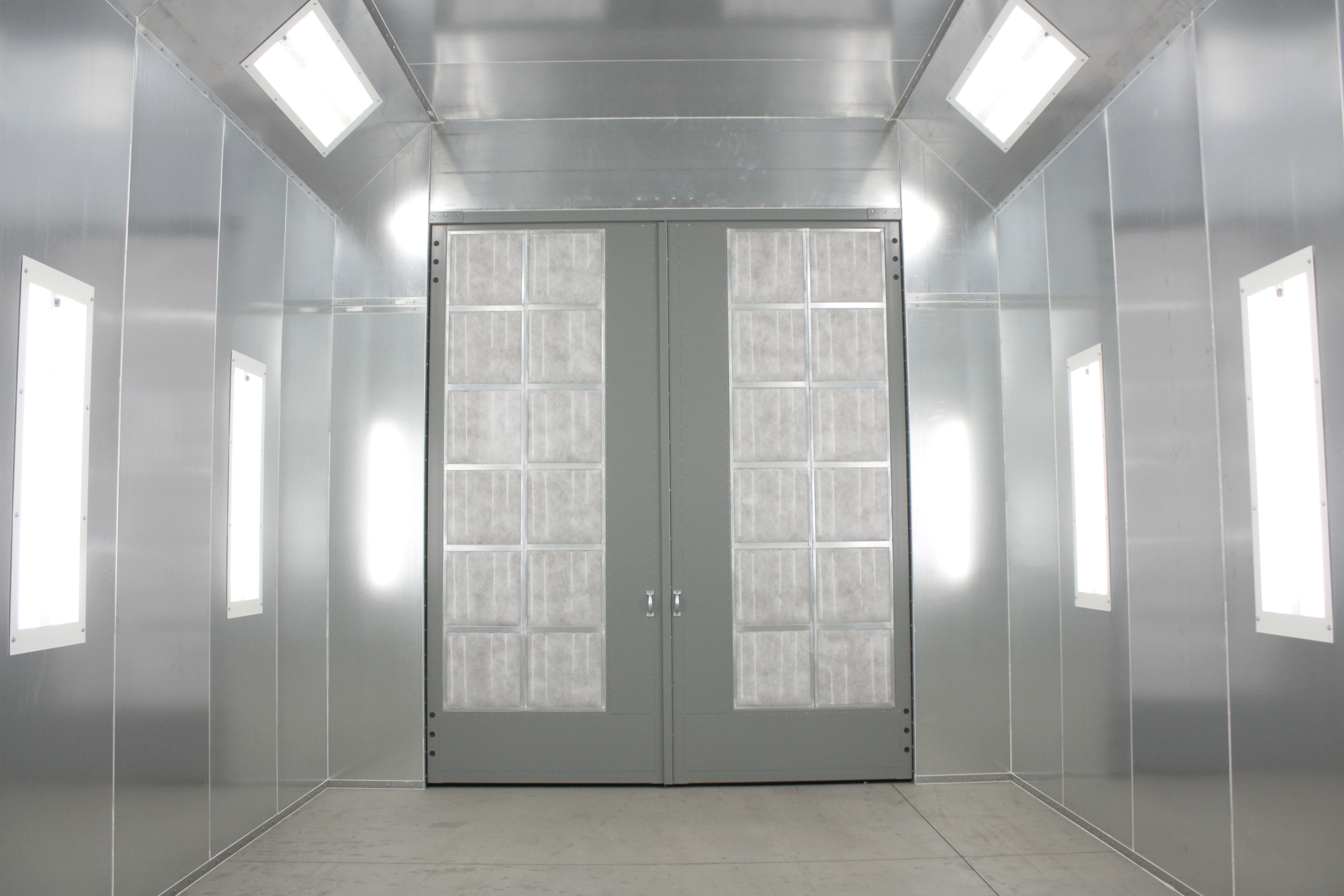 GFS General Purpose Crossdraft Non-Pressurized Paint Booth 3 GFS General Purpose Crossdraft Non-Pressurized Paint Booth - Image 3